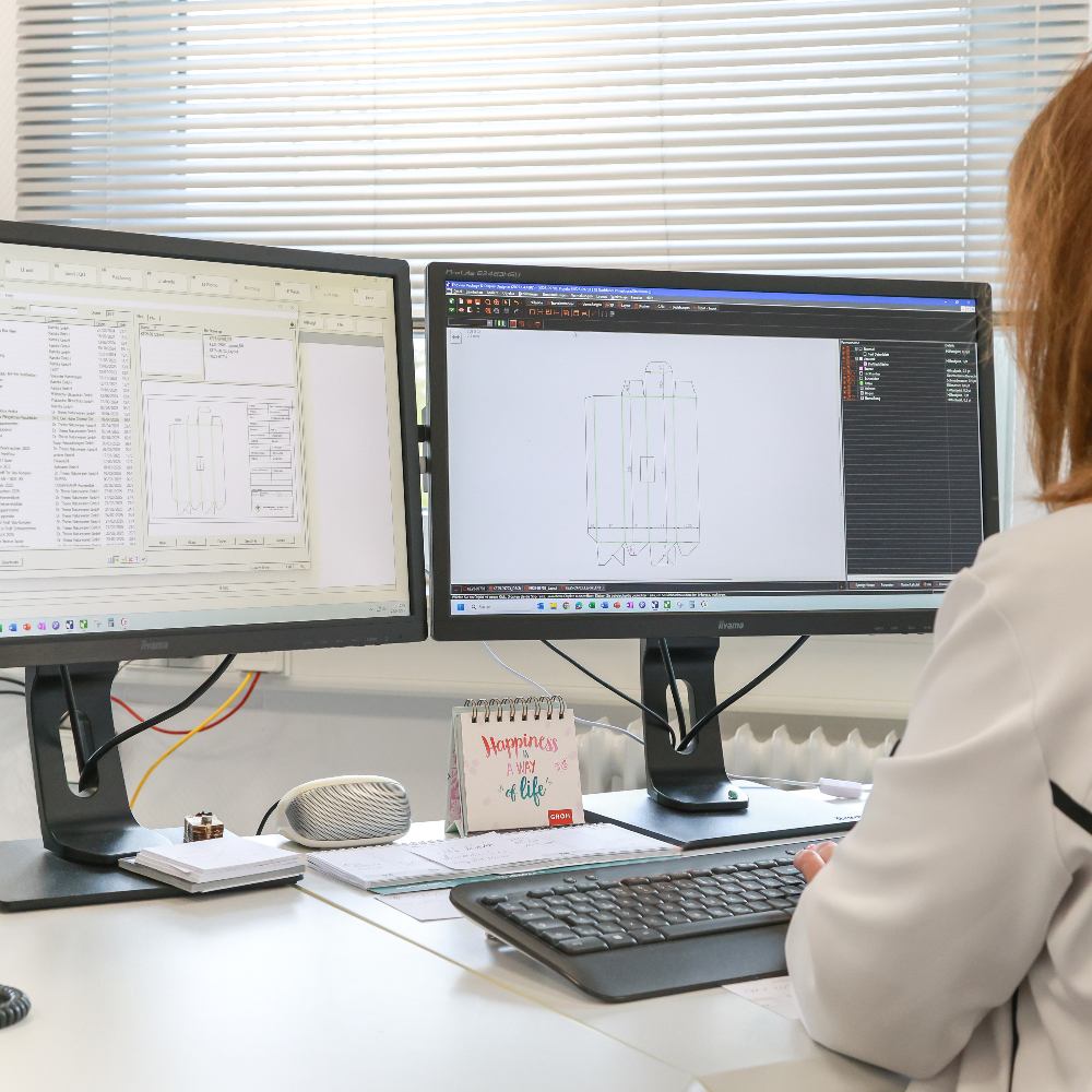 Computerbildschirme und Planungssoftware
